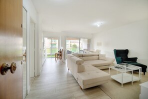 TV - Immogroom - Terrace -AC - Shops - Parking - Wifi (Cannes)