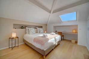 4 chambres, fer et planche à repasser, Wi-Fi, literie fournie