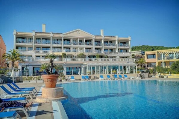 Pool - Immogroom - 2 Rooms sea view - Swimming pool (Cannes)