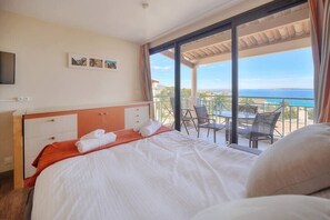 1 bedroom, iron/ironing board, travel crib, bed sheets - Immogroom - 2 Rooms sea view - Swimming pool (Cannes)