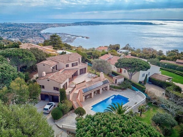 Exterior - Immogroom- Villa 200m - Pool - Sea view - Parking (Vallauris)