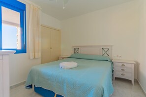 1 bedroom, WiFi, bed sheets - 13C Turquesa Beach con Vistas al mar (Calp)