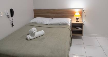 Hotel Verde Mares