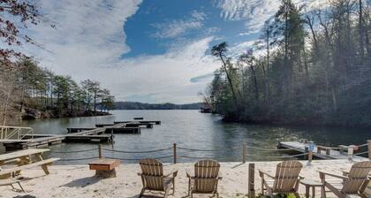 Bear Creek Retreat 
~Lake Lure~
Book Now: Fall Leaves, Apples & Crisp Air!