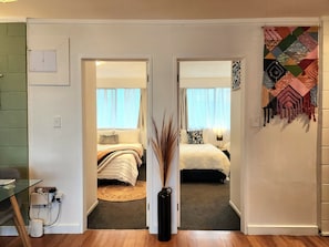 2 habitaciones, tabla de planchar con plancha y wifi gratis