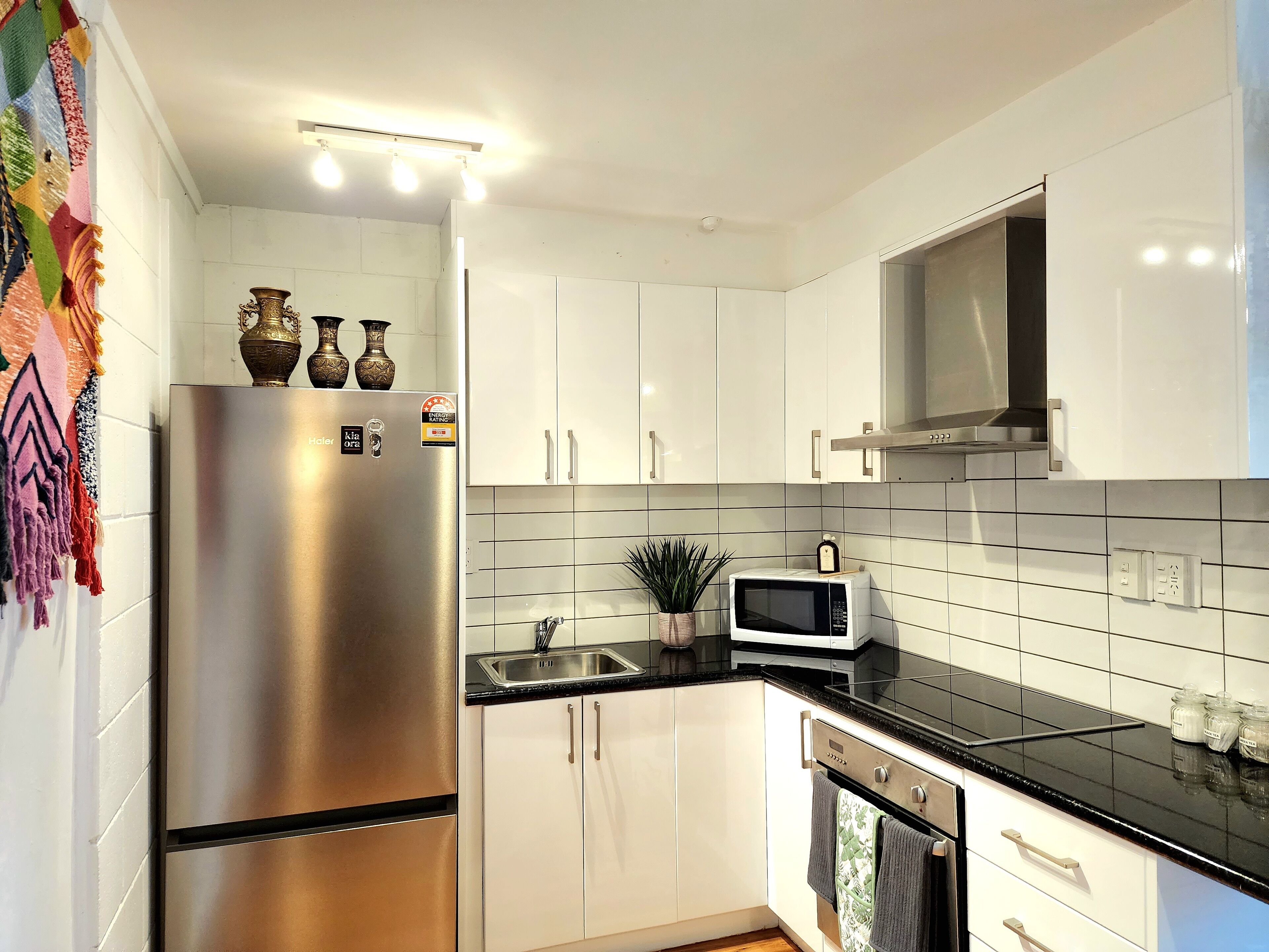 Fridge, microwave, oven, stovetop