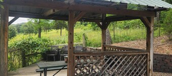 Hogan's Hideout Duplex #16 Cozy and charming 