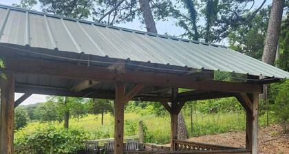 Hogan's Hideout Duplex #16 Cozy and charming