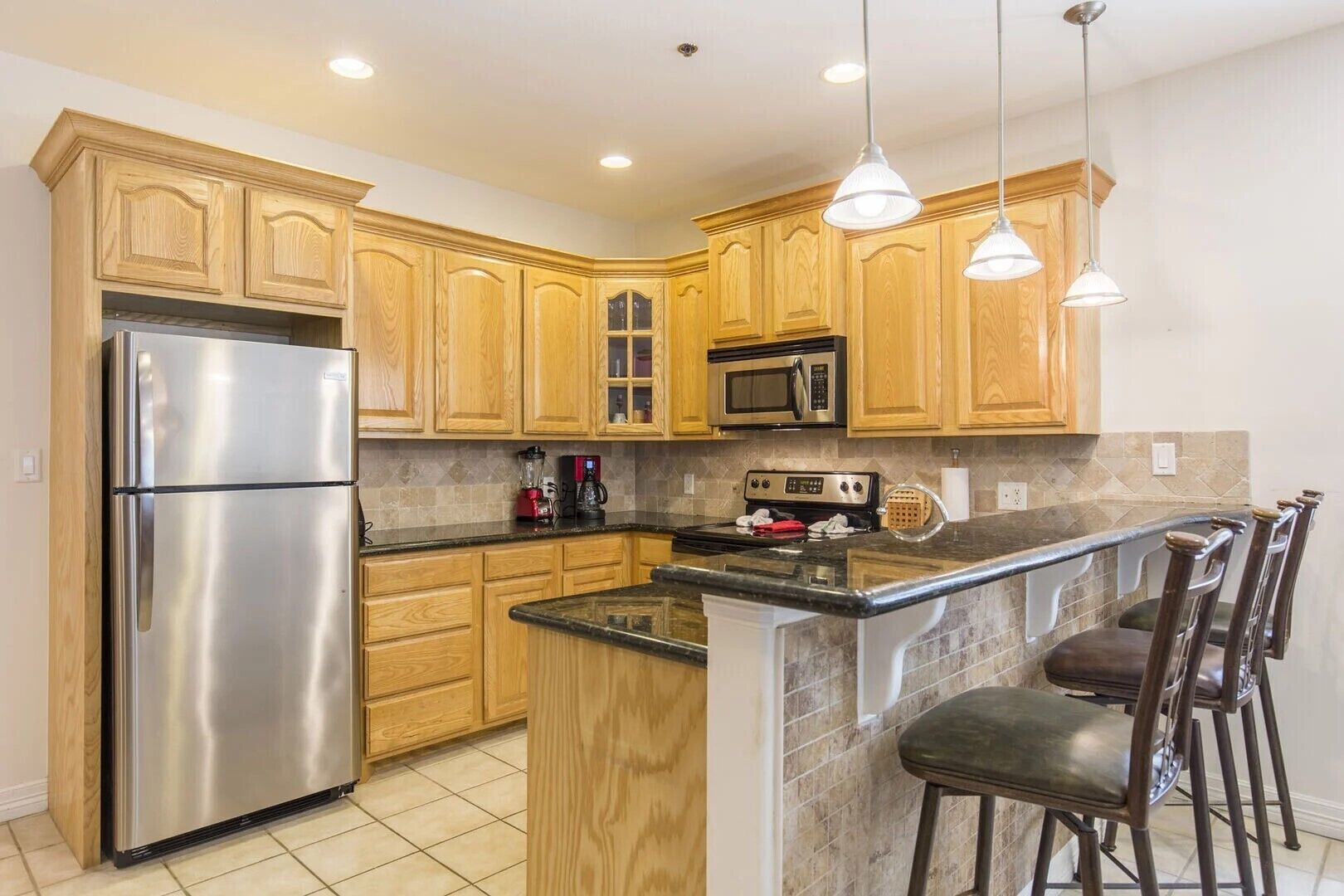 電子レンジ、オーブン、コンロ、食器洗い機