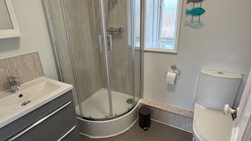 Shower, towels