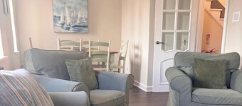 Close to beach, town, golf & natural beauty spots