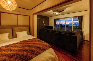 Apartment | 4 bedrooms, free WiFi