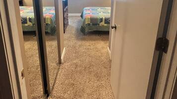 2 bedrooms, in-room safe, iron/ironing board, free WiFi