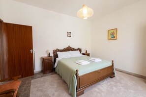 2 bedrooms, iron/ironing board, free WiFi, bed sheets - Pitara House - apartment in vila (San Martino In Colle)