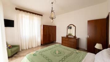 2 chambres, fer et planche Ă repasser, Wi-Fi gratuit, draps fournis