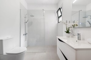 House | 3 bedrooms - Glimpse of the City by Madeira Sun Travel (Funchal)