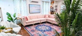 The Jewel of The Cove - Historic Coastal Retreat