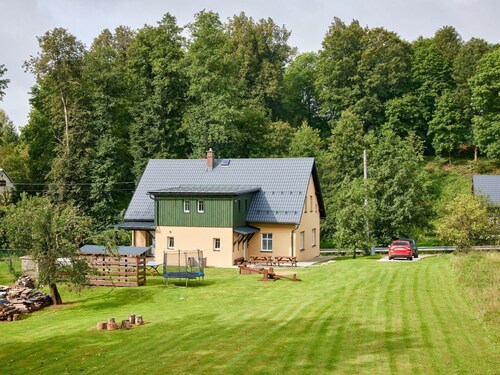 Lovely apartment for 10 people with WIFI, TV, patio and panoramic view