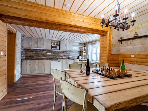 Lovely apartment in villa for 12 people with WIFI, TV, patio, pets allowed and panoramic view