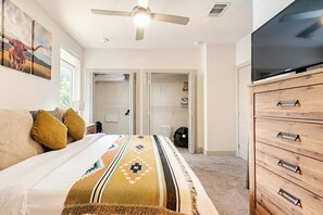 Desk, iron/ironing board, travel cot, WiFi