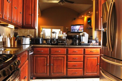 Efficient and Modern home, Sleeps 8.