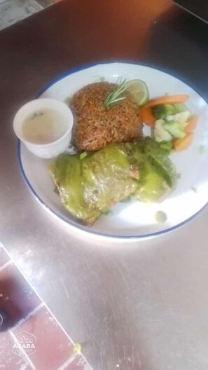 Gratis kontinental frukost varje dag 