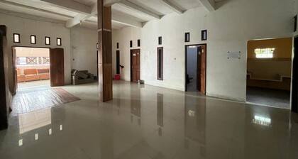 SPOT ON 93999 Kost Ibu Joko Syariah