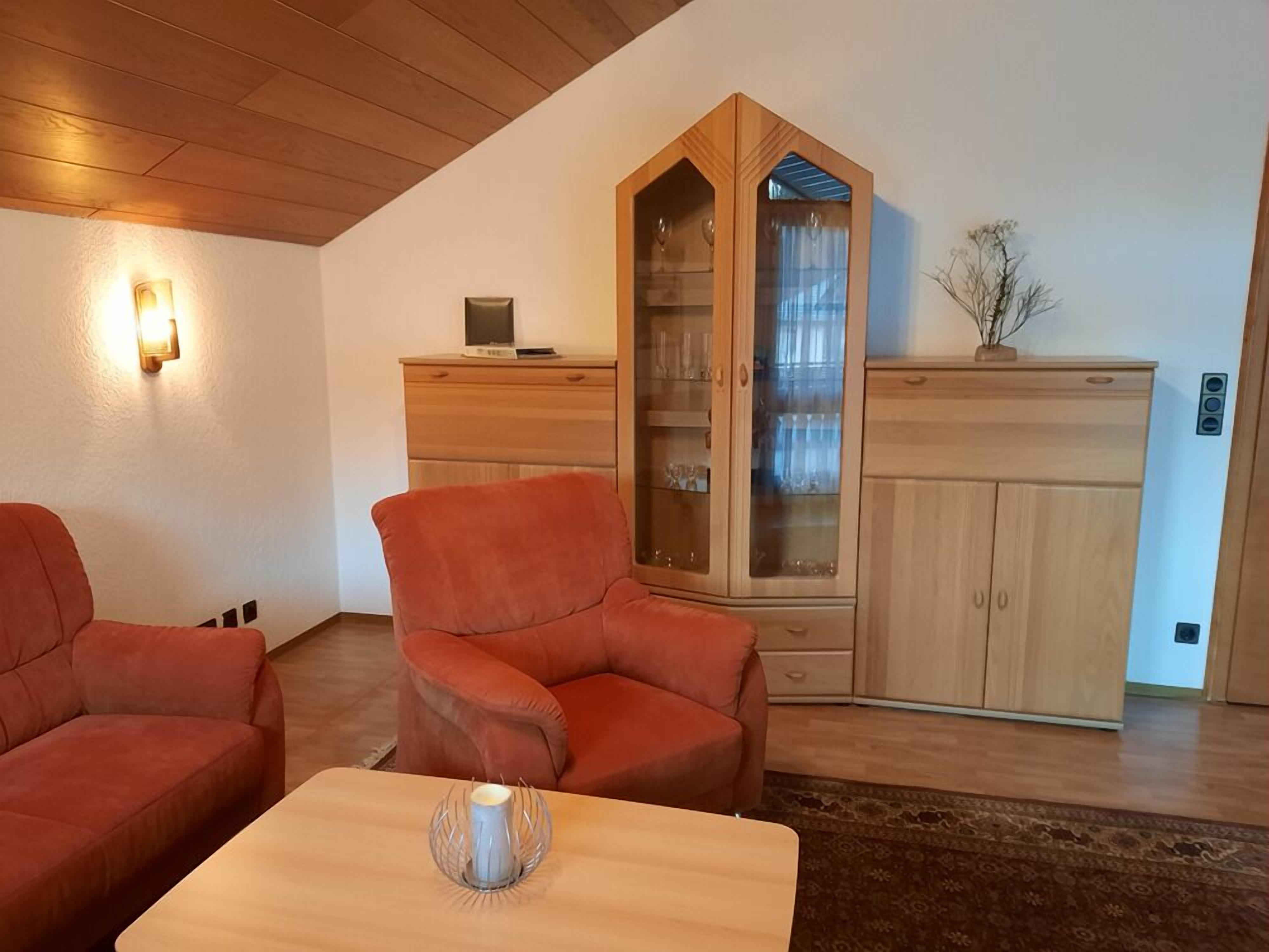 Ferienwohnung (90qm) In Ruhiger Lage Direkt Am Waldrand - Riedenburg