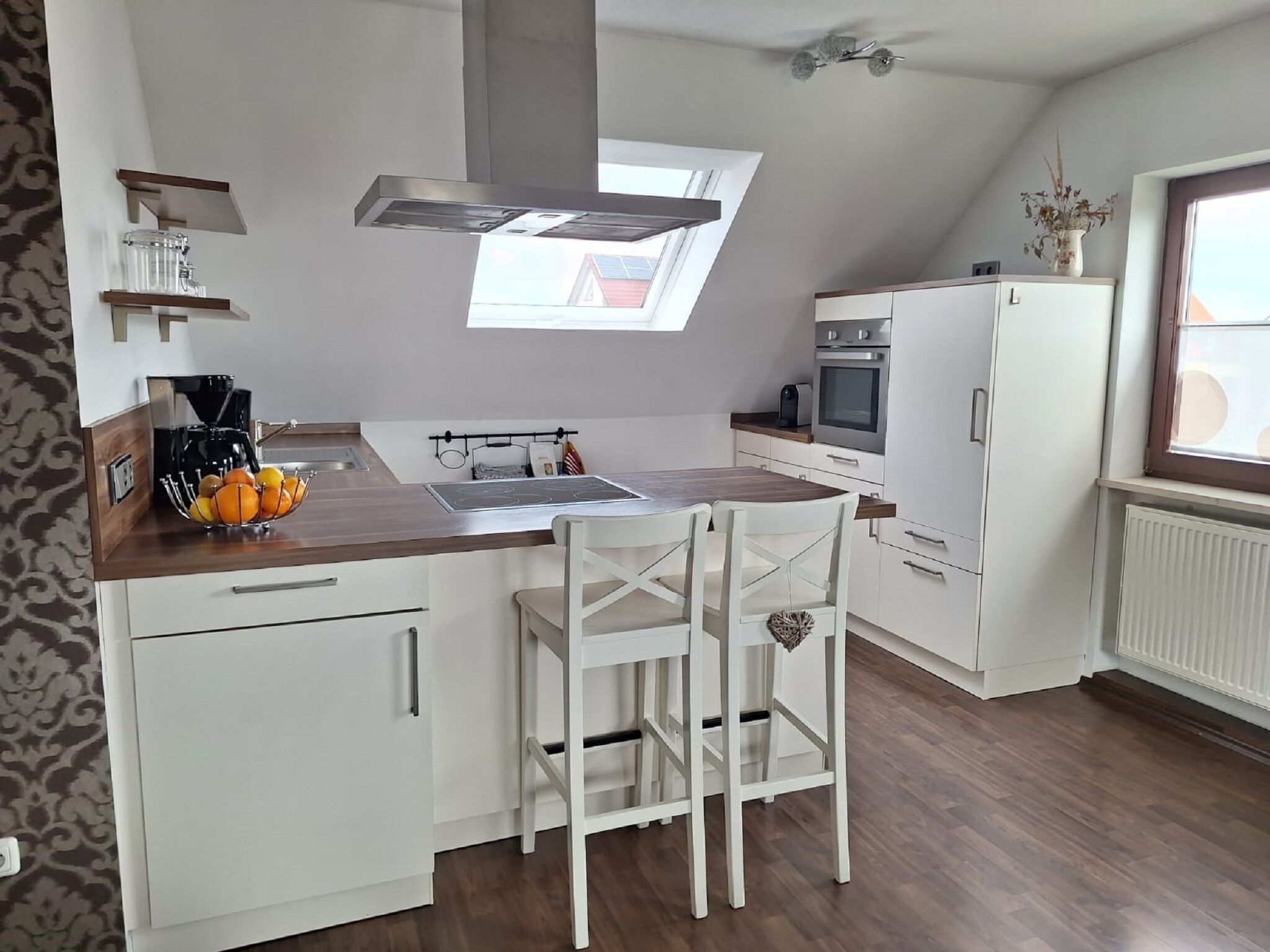 Ferienwohnung mit 95qm und sonnigem Balkon-Küche