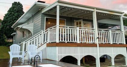 Escape to Hunter Valley at Thallan Cottage. Pet-Friendly Outdoor Baths & Firepit