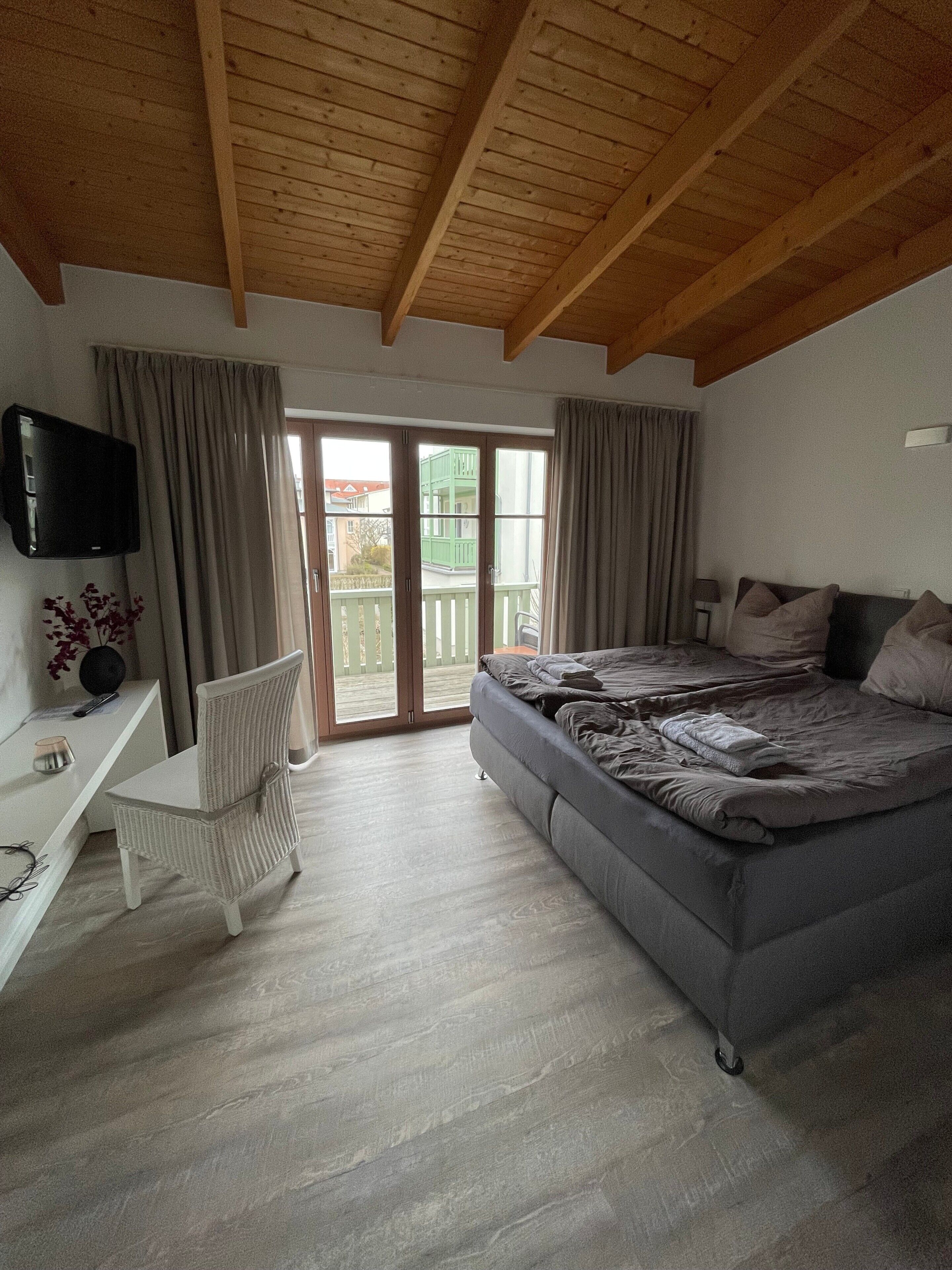 1 bedroom, free WiFi, bed sheets