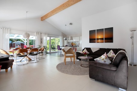 TV, fireplace, stereo. Holiday Home 'Frida Am Deich' with Private Terrace, Garden, Wi-Fi, Sauna & Fireplace