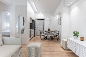 Interior - Phaedrus Living: Prosperity Residences Paradise (Athina)