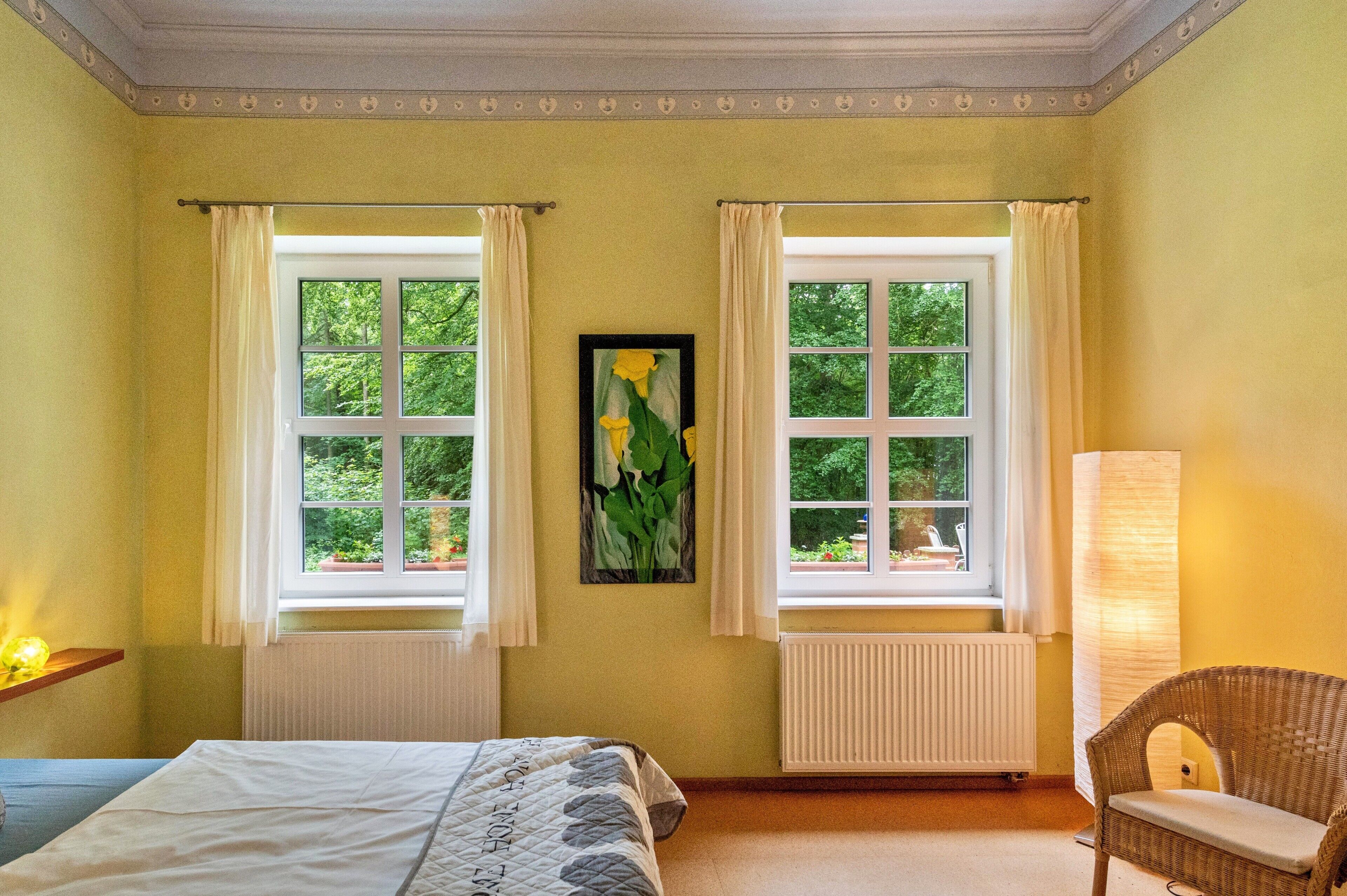 3 bedrooms, free WiFi, bed sheets, wheelchair access