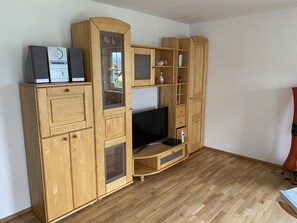 Interior - Apartment 'Ferienwohnung Haus Bauer' with Mountain View, Private Terrace and Wi-Fi (Waging am See)