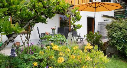 Ferienwohnung 'Am Moos In Moosrain' mit Bergblick, privater Terrasse und WLAN