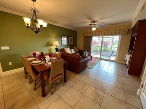 Lounge - Westgate Town Centre Resort (Kissimmee)