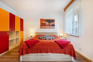 1 Schlafzimmer, kostenloses WLAN, Bettwäsche, Rollstuhlgeeignet