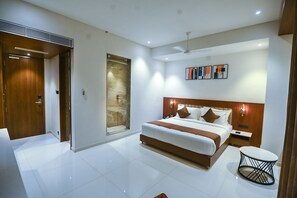 Comfort Room, City View | 1 bedroom, desk, laptop workspace, soundproofing - Kings Kraft Tremezzo Inn Somnath (Veraval)