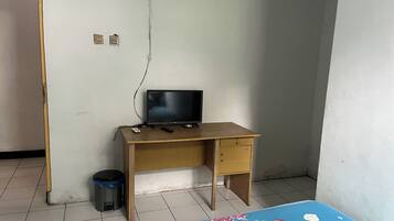 Economy Single Room | Bed sheets