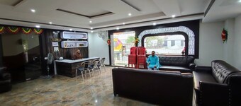 โฮเทล คันฮา ชยาม มาดูบานิ