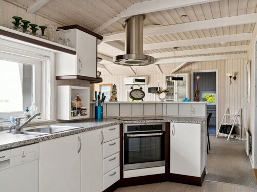 "Nahele" - 150m from the sea by Interhome