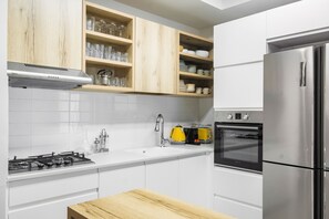 Apartment, Balcony | Private kitchen - Modern Haven in South TLV by Sea N' Rent (Tel Aviv)