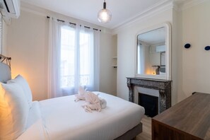 2 bedrooms, iron/ironing board, travel cot, WiFi - B3.Two Bedrooms#Champs Elysées#Arc de Triomphe#AC (Paris)