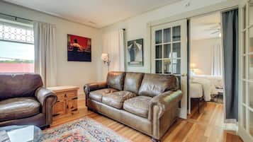 TV, DVD player, books, video library