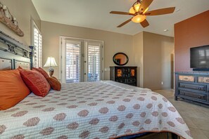 3 bedrooms, desk, iron/ironing board, travel crib