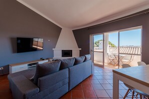 TV - Lagos Appartement Resort (Lagos)