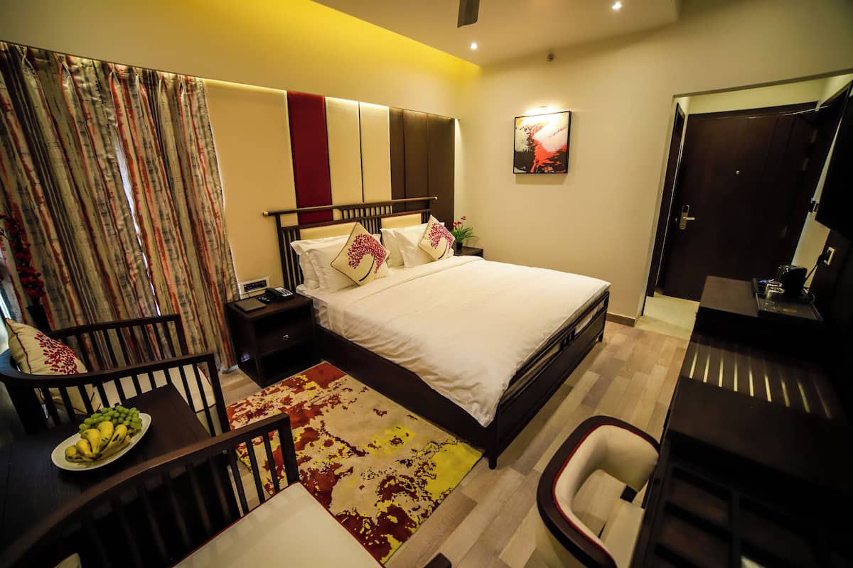 WiFi (free), bed sheets