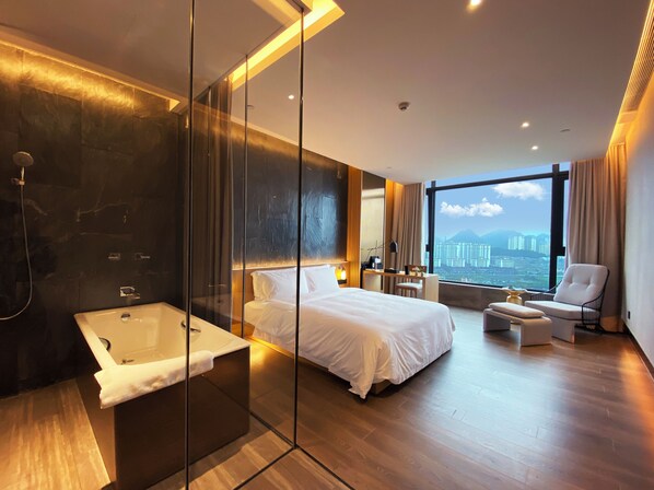 Habitación individual panorámica | Ropa de cama de alta calidad, edredones de plumas, minibar y caja fuerte