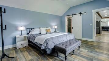 4 Schlafzimmer, Bügeleisen/Bügelbrett, kostenloses WLAN, Bettwäsche